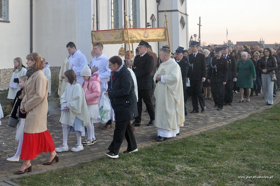 17 Procesja rezurekcyjna.jpg